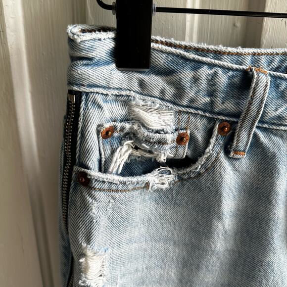 Abercrombie & Fitch Annie High Rise Girlfriend Jeans - Picture 4 of 10